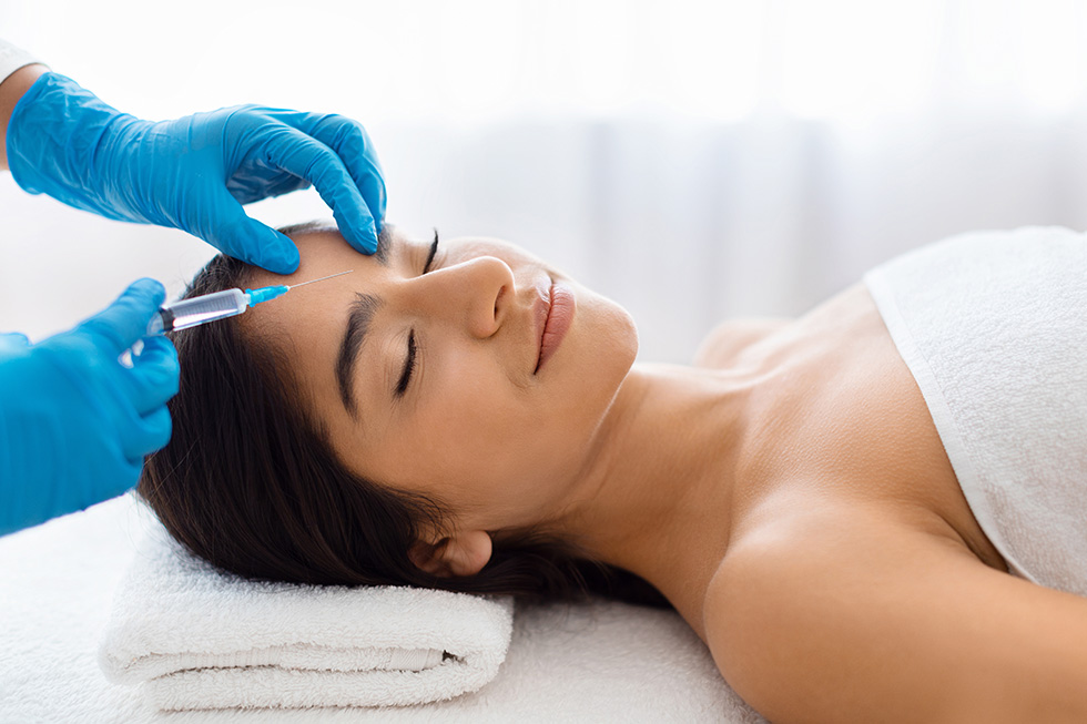 Traiter les rides avec l’acide hyaluronique